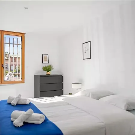 Vila Stunning Modern For Up To 30 People Toulouse